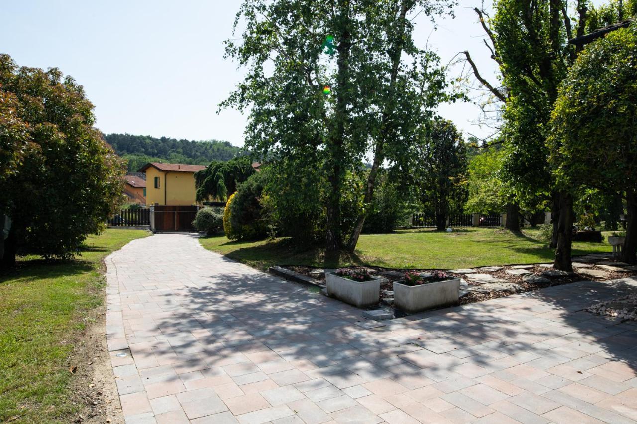 Villa De Alberti Vergiate Extérieur photo